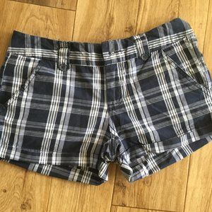 Maurices Plaid Shorts 5/6